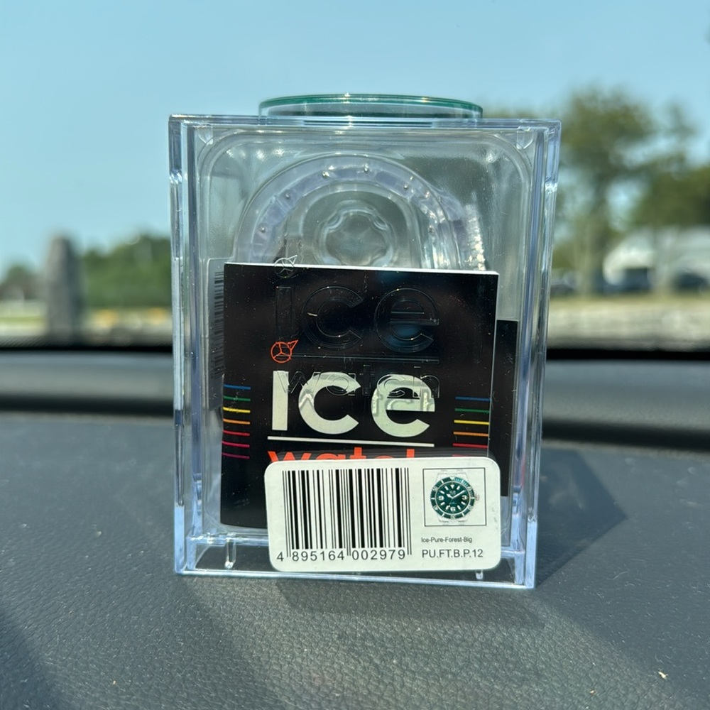 NWT Ice Watch Pure Forest Green Dial Watch - Picture 2 of 9